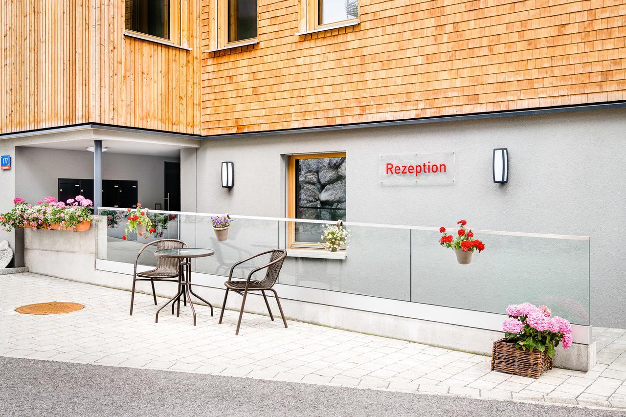 Damuels Appartements 외부 사진
